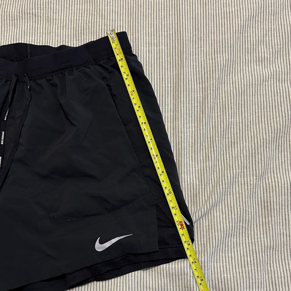 Nike Black Running Shorts - Picture 6 of 7
